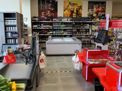 VVN-teamet utförde leverans av handelsutrustning och monteringsarbeten i den nya butiken i butikskedjan "TOP" i Riga.9
